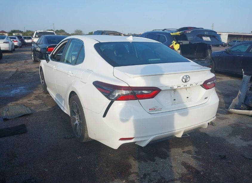Photo 3 of 2021 Toyota Camry SE (VIN 4T1G11AK6MU427355)