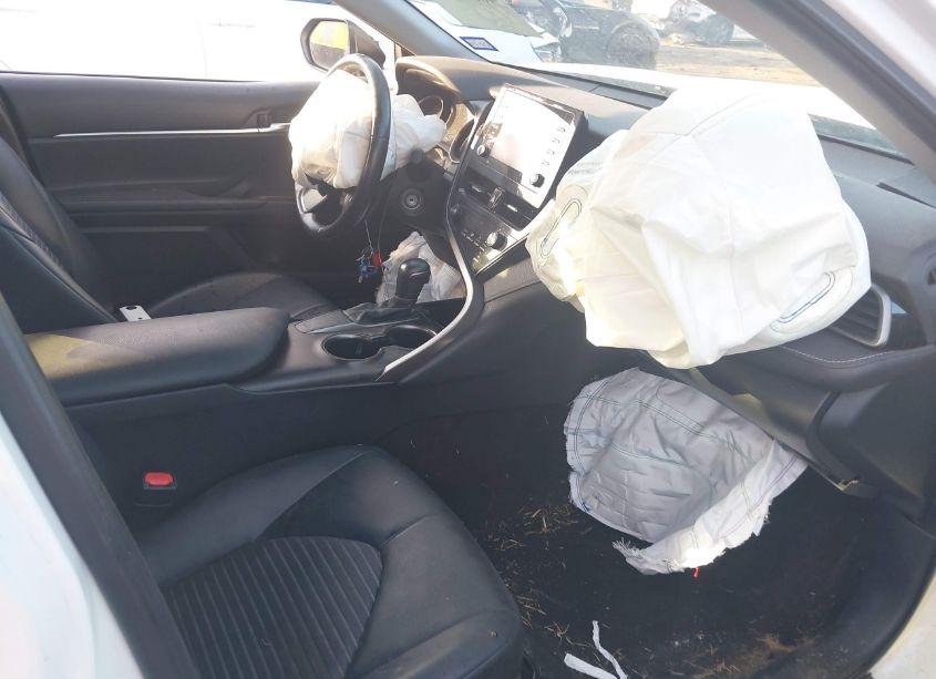 Photo 5 of 2021 Toyota Camry SE (VIN 4T1G11AK6MU427355)