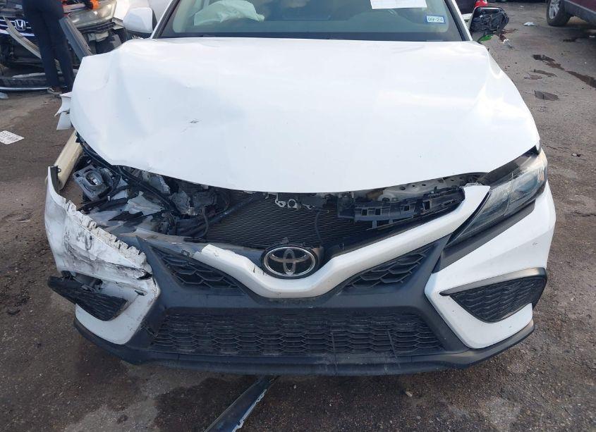 Photo 6 of 2021 Toyota Camry SE (VIN 4T1G11AK6MU427355)