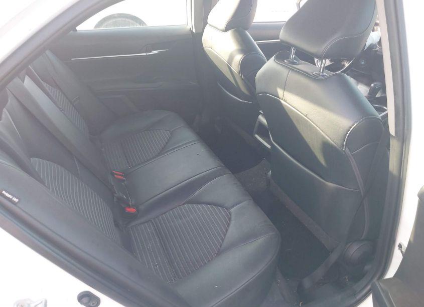 Photo 8 of 2021 Toyota Camry SE (VIN 4T1G11AK6MU427355)