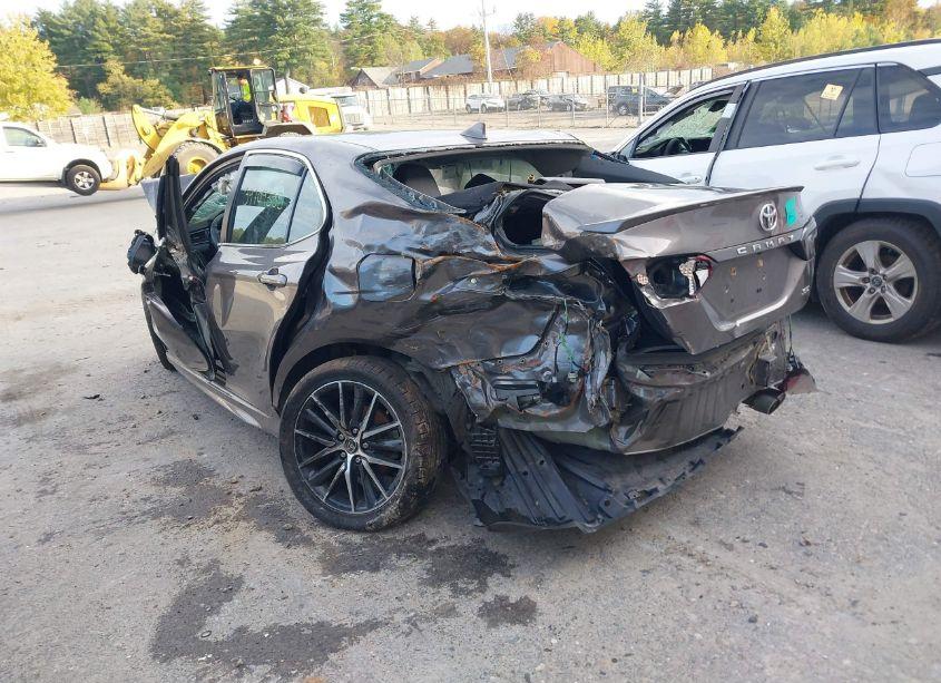 Photo 3 of 2021 Toyota Camry SE (VIN 4T1G11AK6MU444558)