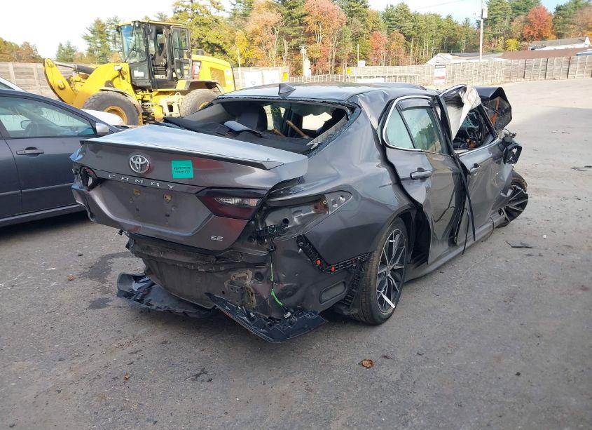 Photo 4 of 2021 Toyota Camry SE (VIN 4T1G11AK6MU444558)