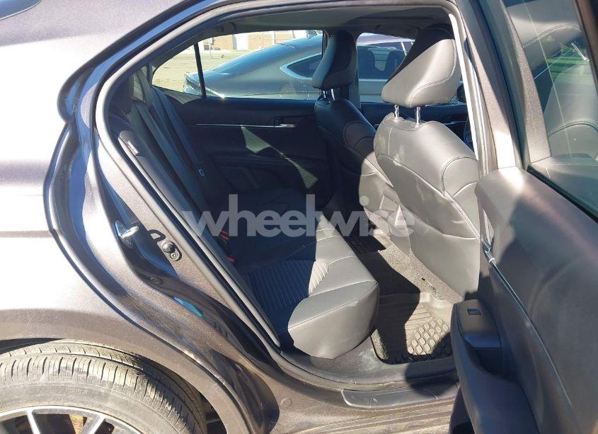 Photo 8 of 2021 Toyota Camry SE (VIN 4T1G11AK6MU475826)