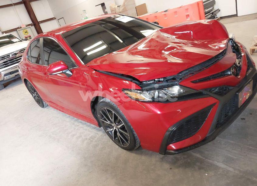 2021 Toyota Camry SE (VIN 4T1G11AK6MU479942) main photo