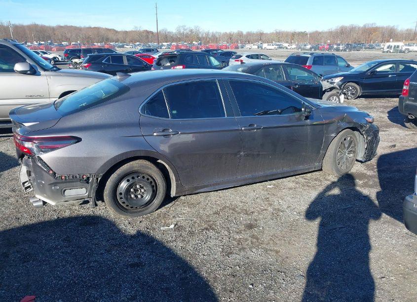 Photo 12 of 2021 Toyota Camry SE (VIN 4T1G11AK6MU480475)