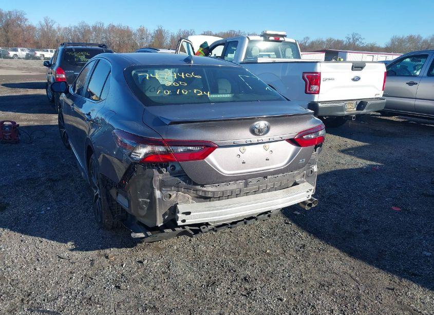 Photo 6 of 2021 Toyota Camry SE (VIN 4T1G11AK6MU480475)
