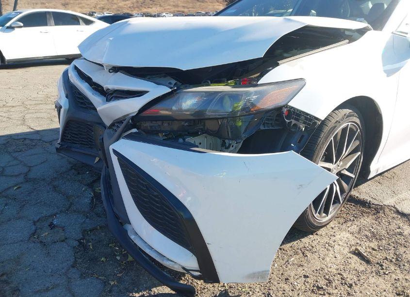 Photo 6 of 2021 Toyota Camry SE (VIN 4T1G11AK6MU490343)