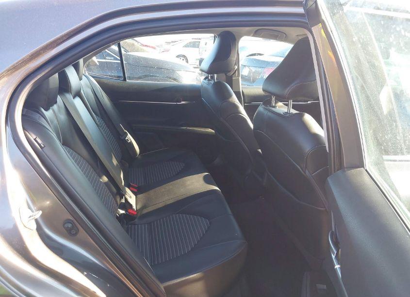 Photo 8 of 2021 Toyota Camry SE (VIN 4T1G11AK6MU512583)