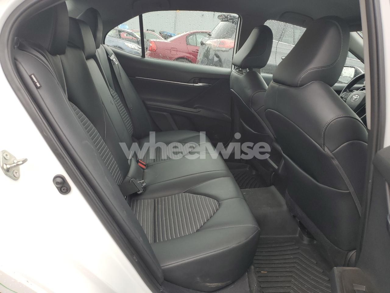 Photo 10 of 2021 TOYOTA CAMRY SE (VIN 4T1G11AK6MU516326)