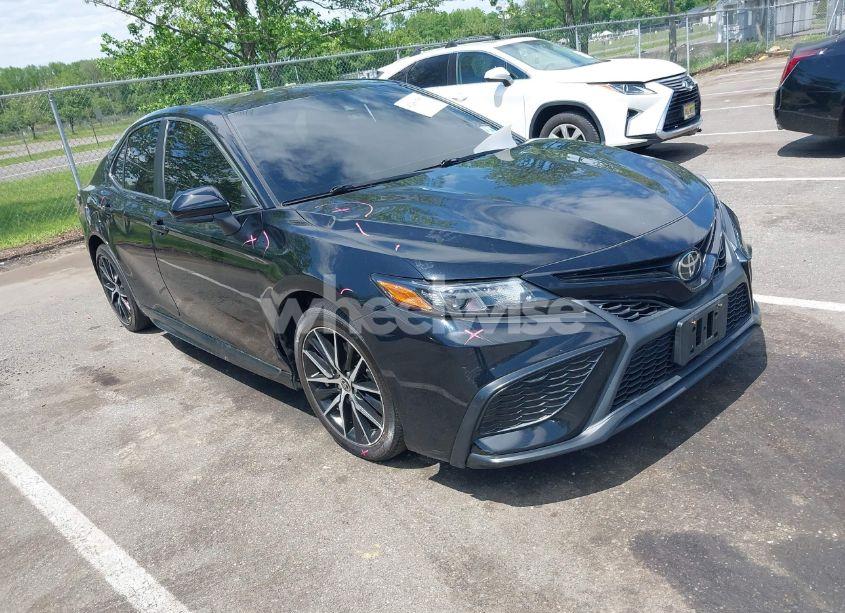 2021 Toyota Camry SE (VIN 4T1G11AK6MU516682) main photo