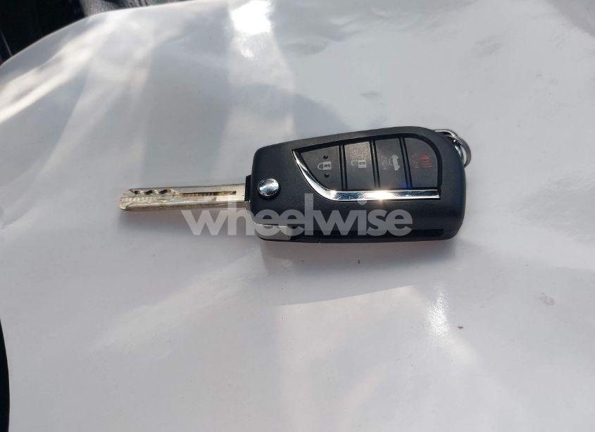 Photo 11 of 2021 Toyota Camry SE (VIN 4T1G11AK6MU516682)