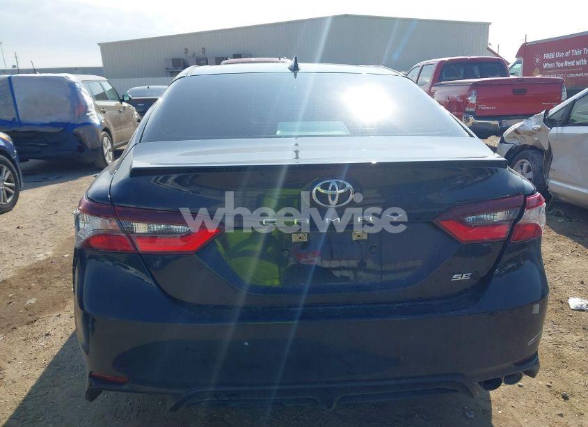 Photo 16 of 2021 Toyota Camry SE (VIN 4T1G11AK6MU529206)