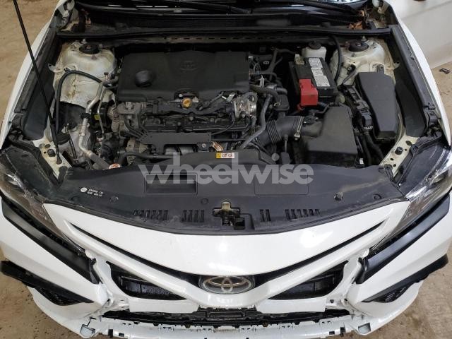 Photo 3 of 2021 TOYOTA CAMRY SE (VIN 4T1G11AK6MU529643)