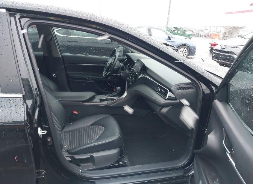 Photo 5 of 2021 Toyota Camry SE (VIN 4T1G11AK6MU539895)