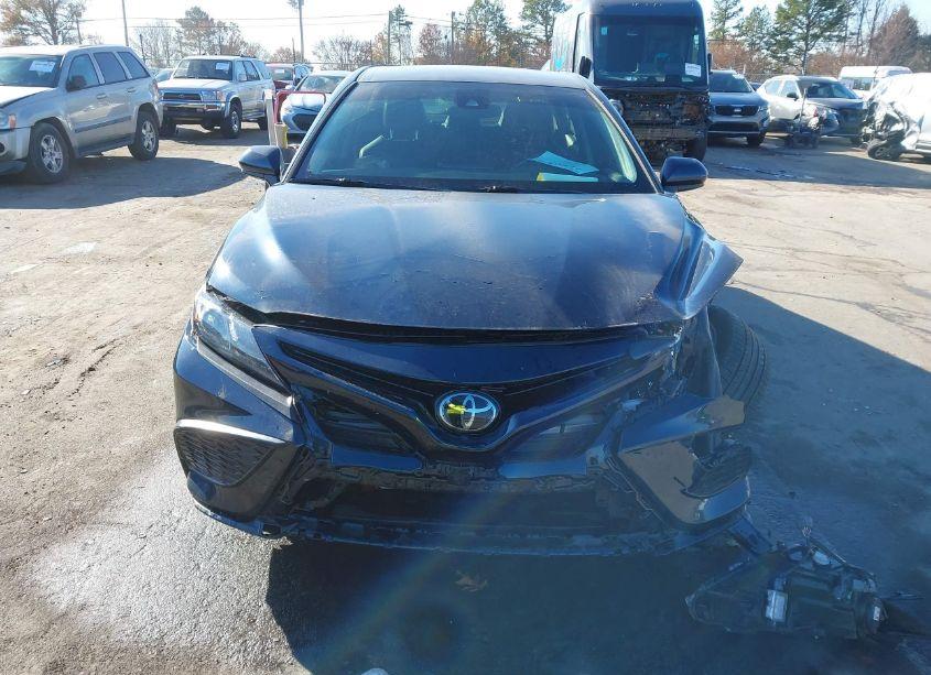 Photo 13 of 2021 Toyota Camry SE (VIN 4T1G11AK6MU595075)