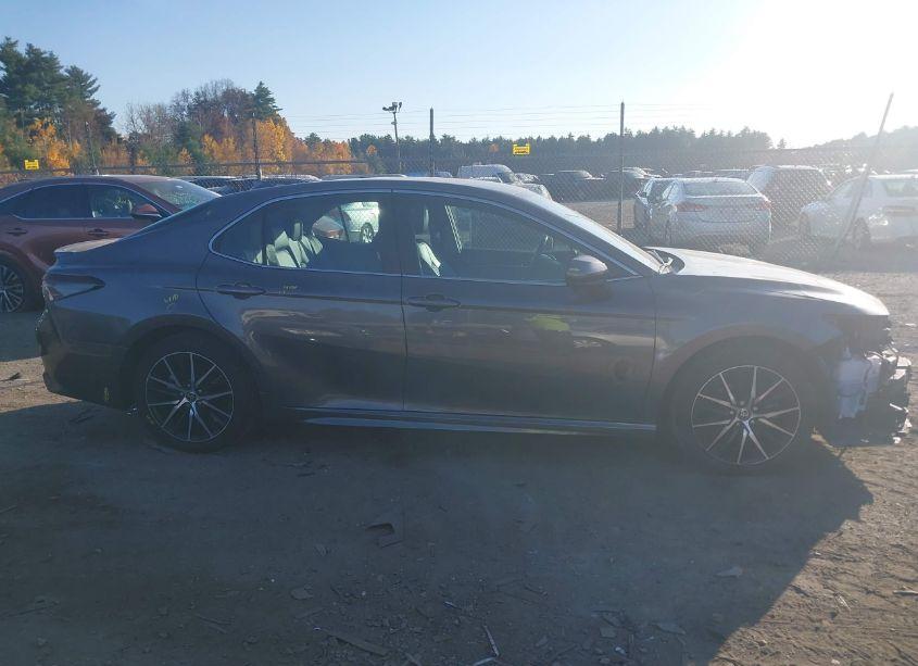 Photo 14 of 2021 Toyota Camry SE (VIN 4T1G11AK6MU614238)