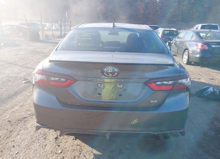 Photo 17 of 2021 Toyota Camry SE (VIN 4T1G11AK6MU614238)