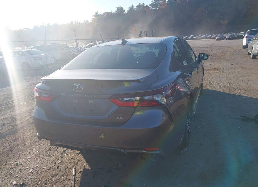 Photo 4 of 2021 Toyota Camry SE (VIN 4T1G11AK6MU614238)