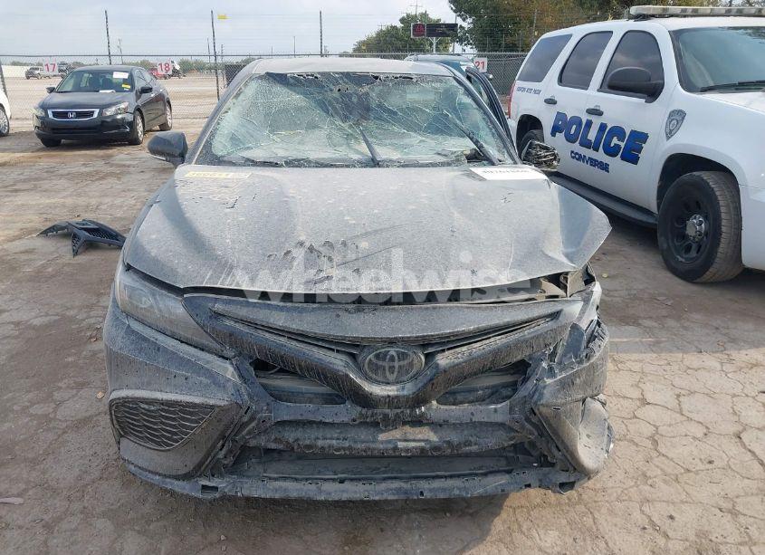 Photo 13 of 2022 Toyota Camry SE (VIN 4T1G11AK6NU003031)