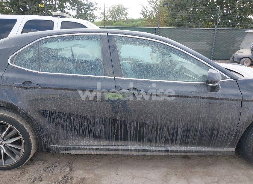 Photo 14 of 2022 Toyota Camry SE (VIN 4T1G11AK6NU003031)