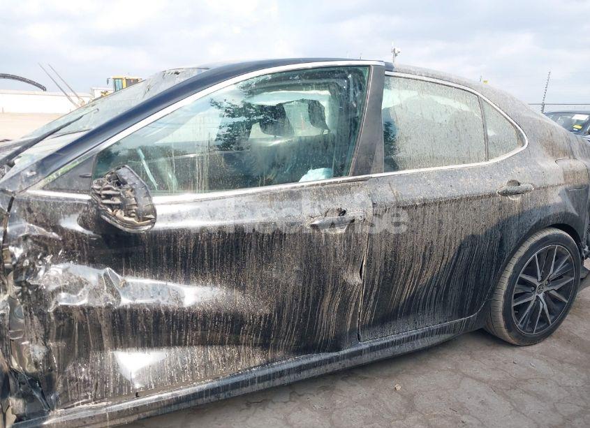 Photo 15 of 2022 Toyota Camry SE (VIN 4T1G11AK6NU003031)