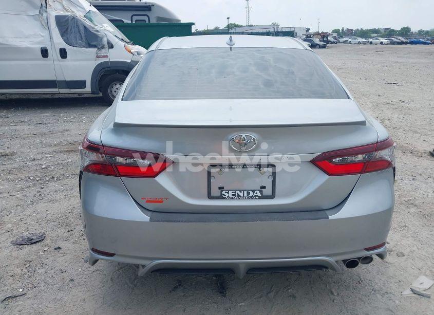Photo 16 of 2022 Toyota Camry SE (VIN 4T1G11AK6NU017656)
