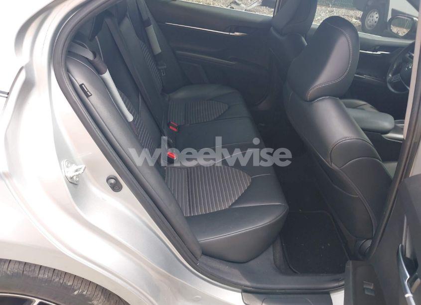 Photo 8 of 2022 Toyota Camry SE (VIN 4T1G11AK6NU017656)