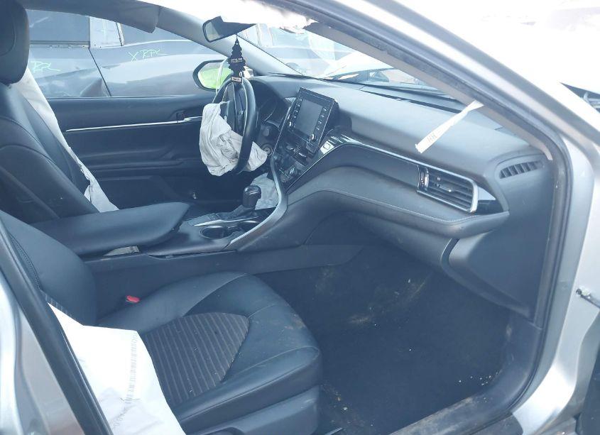 Photo 5 of 2022 Toyota Camry SE (VIN 4T1G11AK6NU028625)