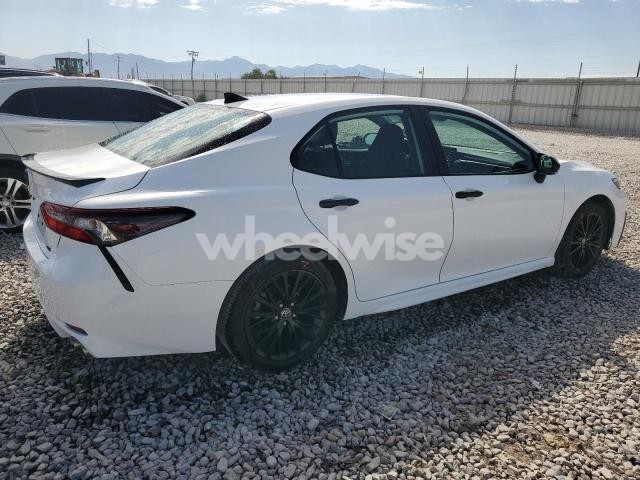 Photo 2 of 2022 TOYOTA CAMRY SE (VIN 4T1G11AK6NU034876)