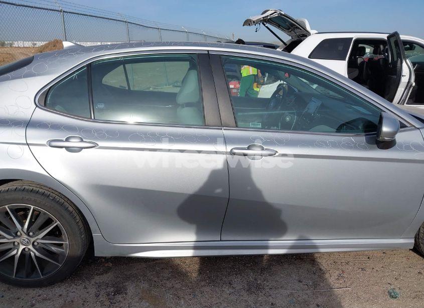 Photo 13 of 2022 Toyota Camry SE (VIN 4T1G11AK6NU056554)