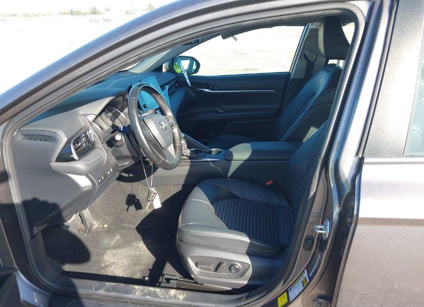 Photo 5 of 2022 Toyota Camry SE (VIN 4T1G11AK6NU499366)