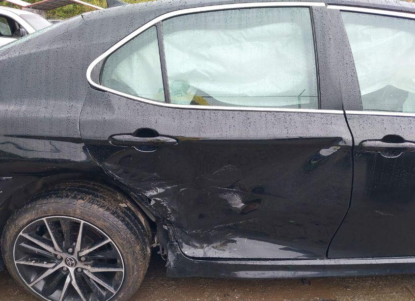 Photo 6 of 2022 Toyota Camry SE (VIN 4T1G11AK6NU622230)