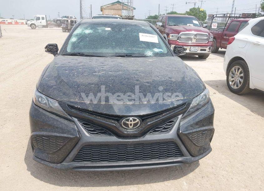 Photo 11 of 2022 Toyota Camry SE (VIN 4T1G11AK6NU623118)