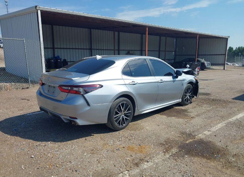 Photo 4 of 2022 Toyota Camry SE (VIN 4T1G11AK6NU624754)