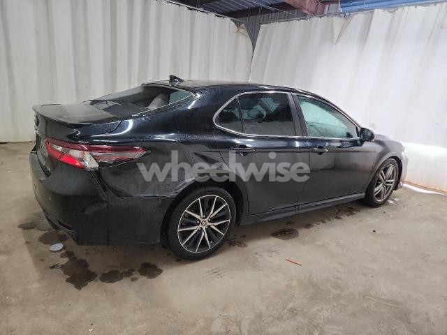 2022 TOYOTA CAMRY SE (VIN 4T1G11AK6NU643028) main photo