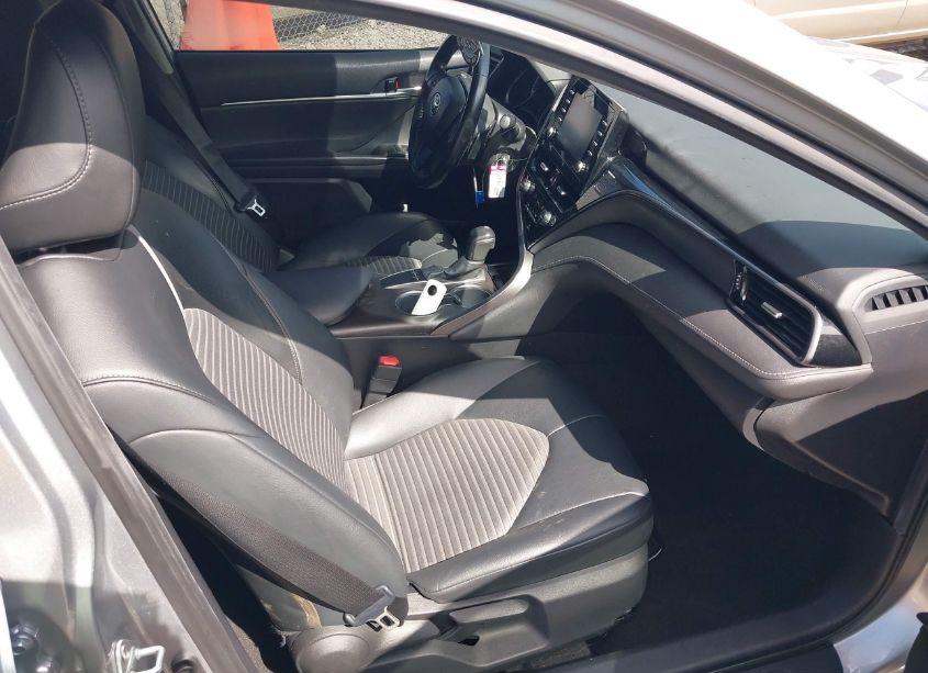 Photo 5 of 2022 Toyota Camry SE (VIN 4T1G11AK6NU643434)