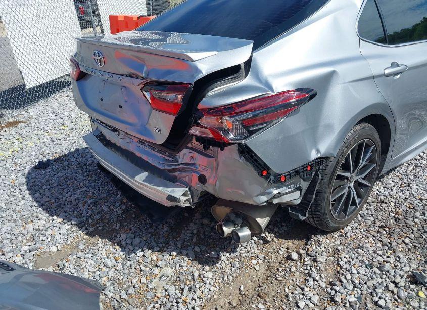 Photo 6 of 2022 Toyota Camry SE (VIN 4T1G11AK6NU643434)