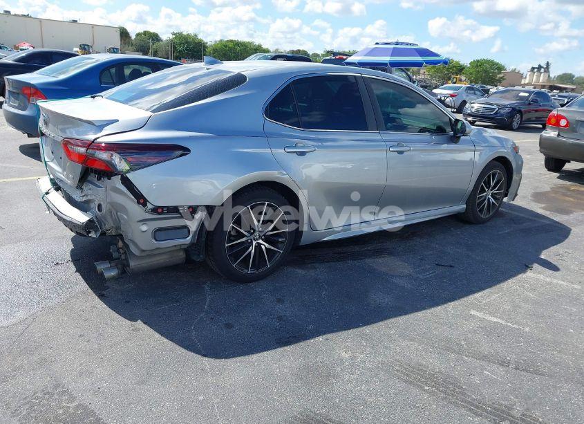 Photo 4 of 2022 Toyota Camry SE (VIN 4T1G11AK6NU657107)