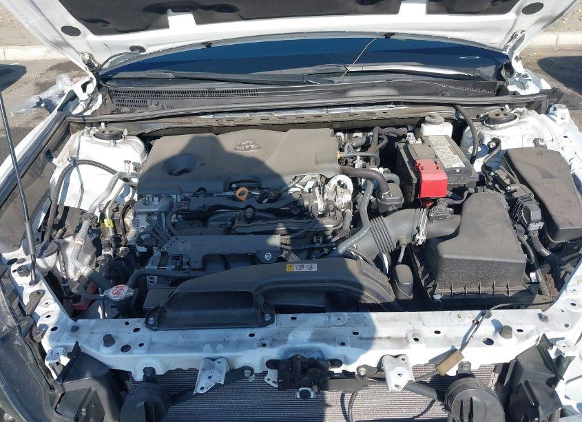 Photo 10 of 2022 Toyota Camry SE (VIN 4T1G11AK6NU664526)