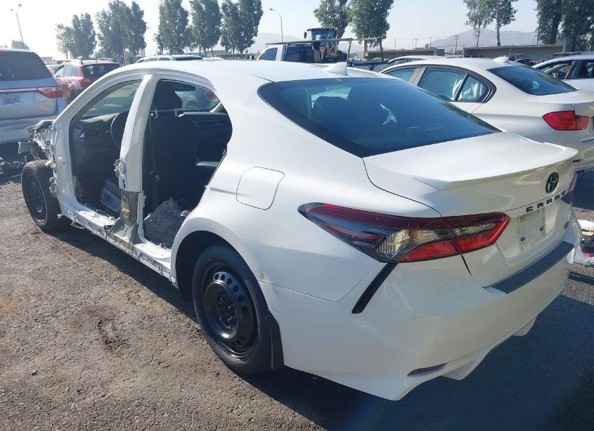 Photo 3 of 2022 Toyota Camry SE (VIN 4T1G11AK6NU664526)