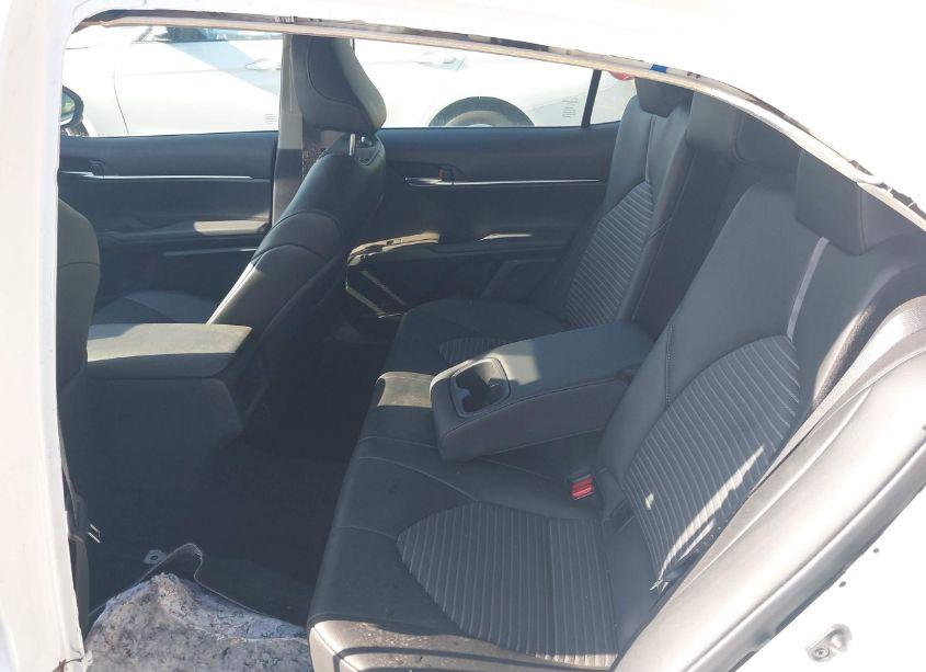 Photo 8 of 2022 Toyota Camry SE (VIN 4T1G11AK6NU664526)