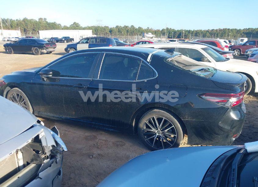 Photo 14 of 2022 Toyota Camry SE (VIN 4T1G11AK6NU670441)