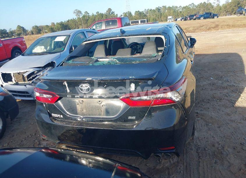 Photo 16 of 2022 Toyota Camry SE (VIN 4T1G11AK6NU670441)