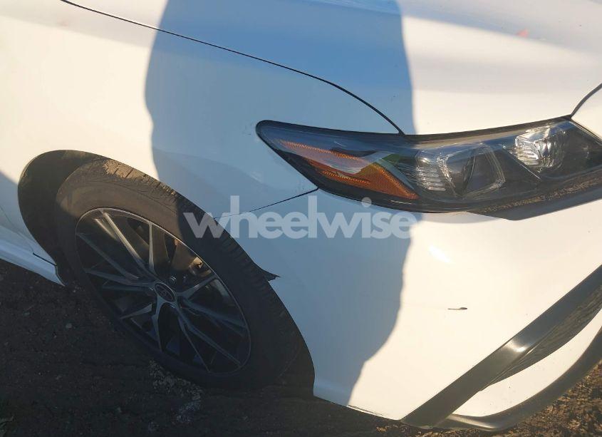 Photo 6 of 2022 Toyota Camry SE (VIN 4T1G11AK6NU705642)