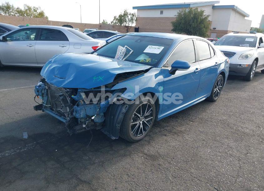 Photo 2 of 2023 Toyota Camry SE (VIN 4T1G11AK6PU102323)