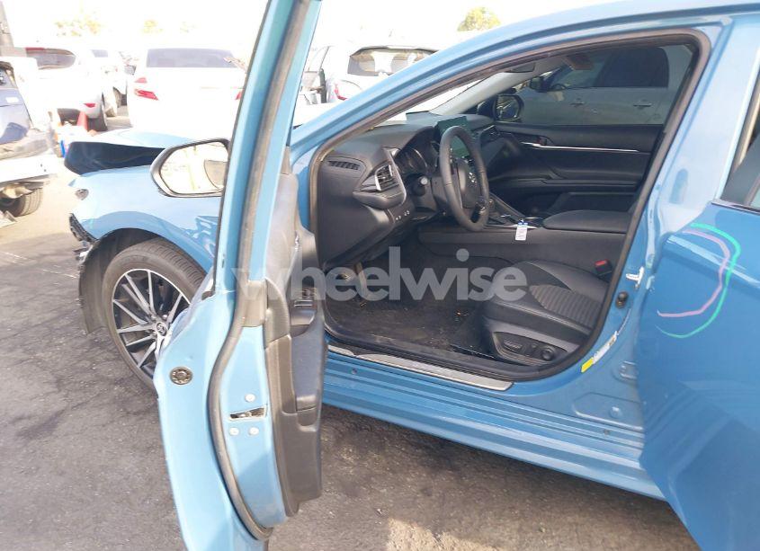 Photo 5 of 2023 Toyota Camry SE (VIN 4T1G11AK6PU102323)