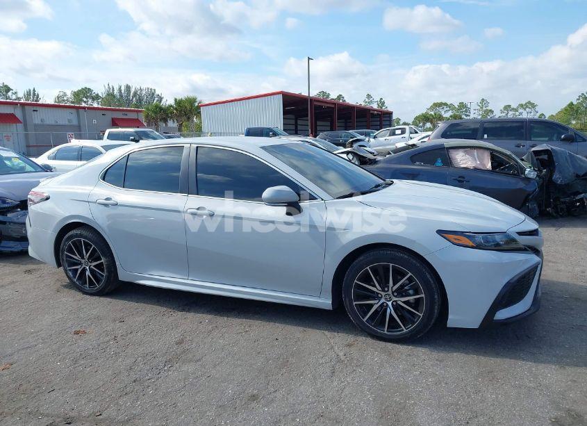 Photo 13 of 2023 Toyota Camry SE (VIN 4T1G11AK6PU123818)