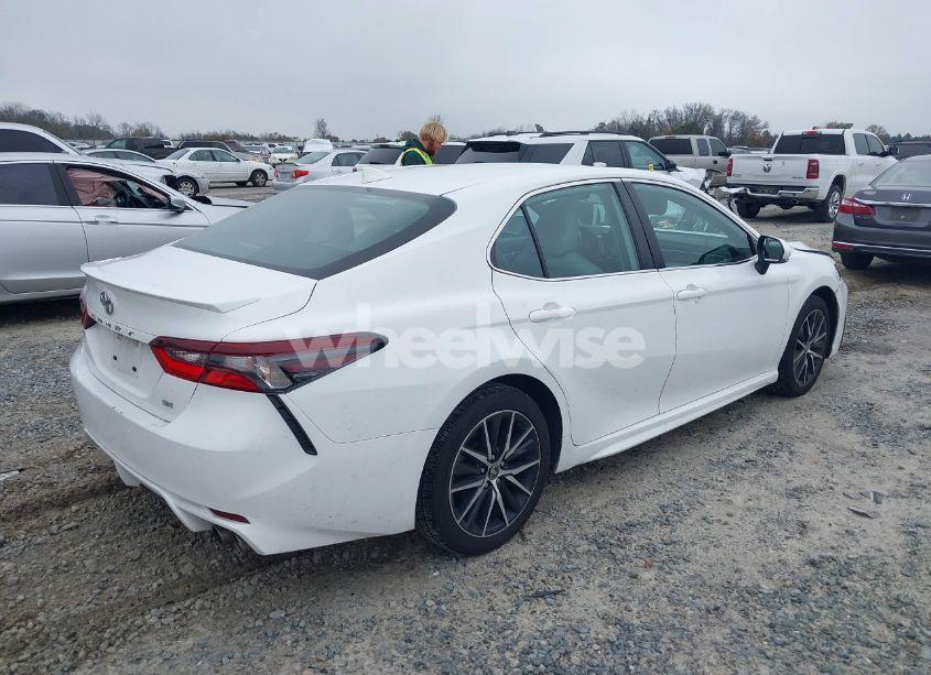 Photo 4 of 2023 Toyota Camry SE (VIN 4T1G11AK6PU775421)