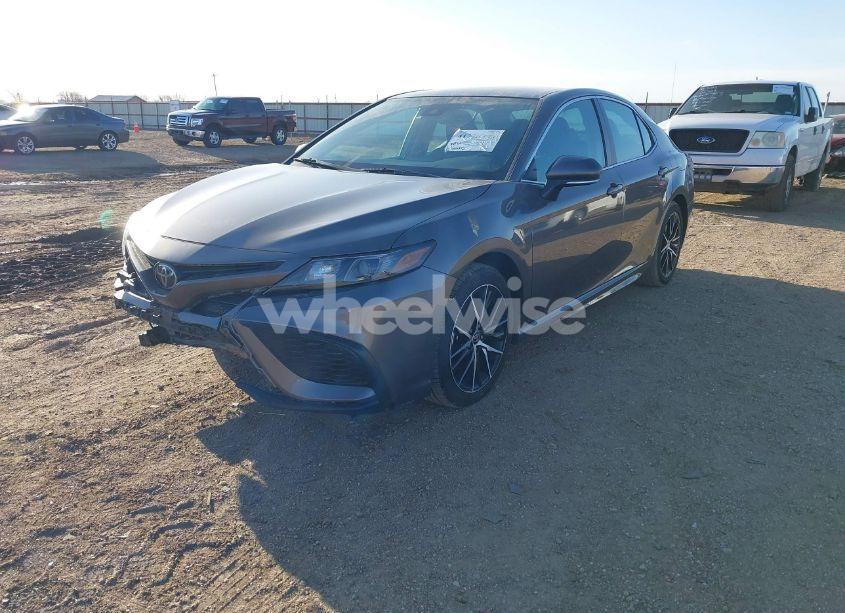 Photo 2 of 2023 Toyota Camry SE (VIN 4T1G11AK6PU799332)
