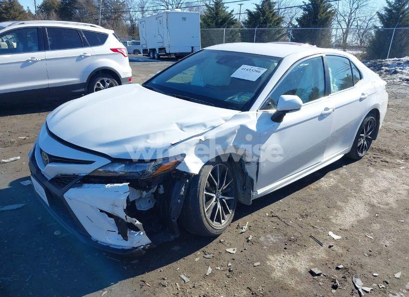 Photo 2 of 2024 Toyota Camry SE (VIN 4T1G11AK6RU192611)